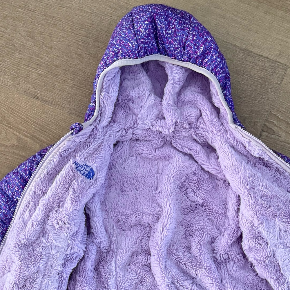 The North Face Reversible Jacket - Picture 4 of 10